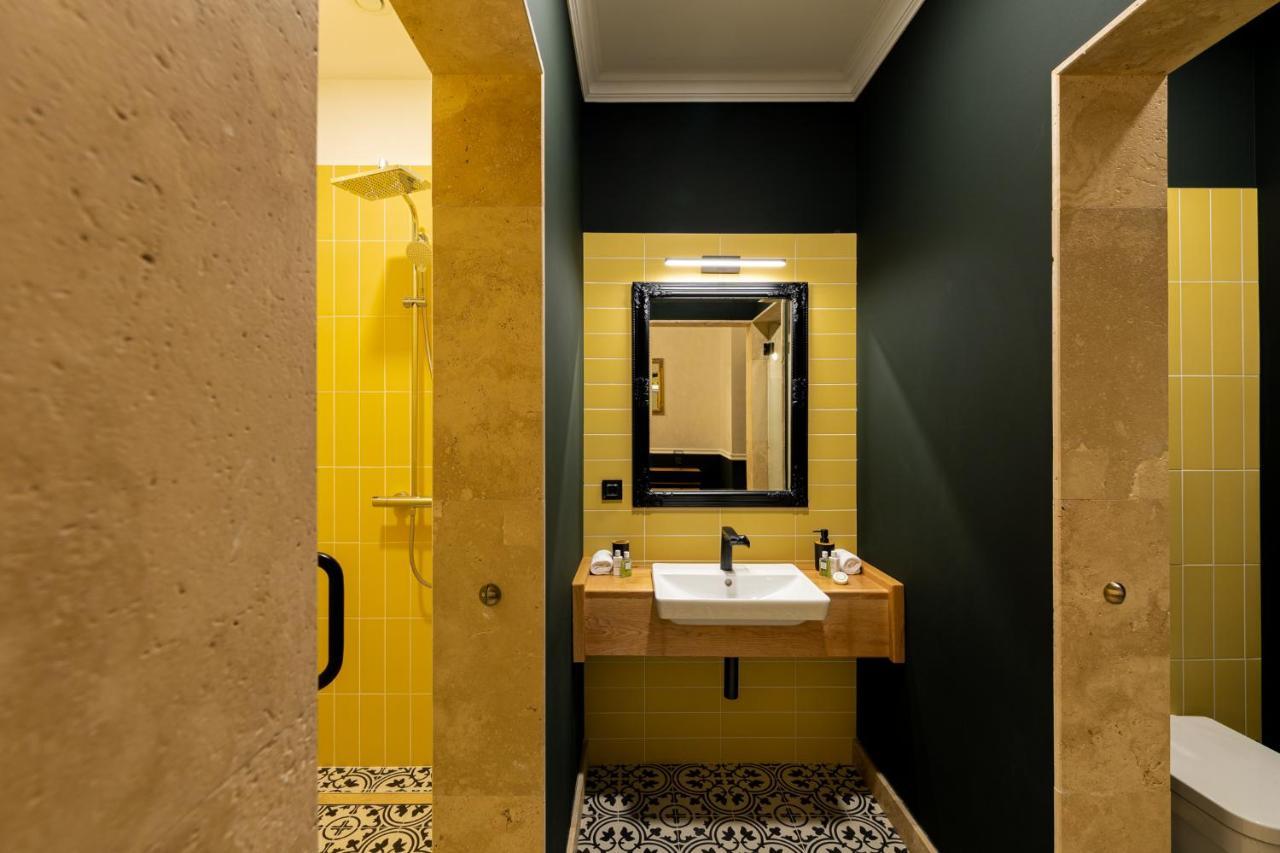 Boutique Hotel Cocosul De Aur Targu Mures Exterior photo